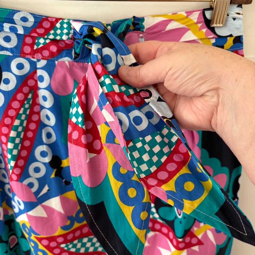 J. Crew Tie-back Tulip Skirt in Ratti Kaleidoscope Floral. Size 2. - Picture 8 of 15